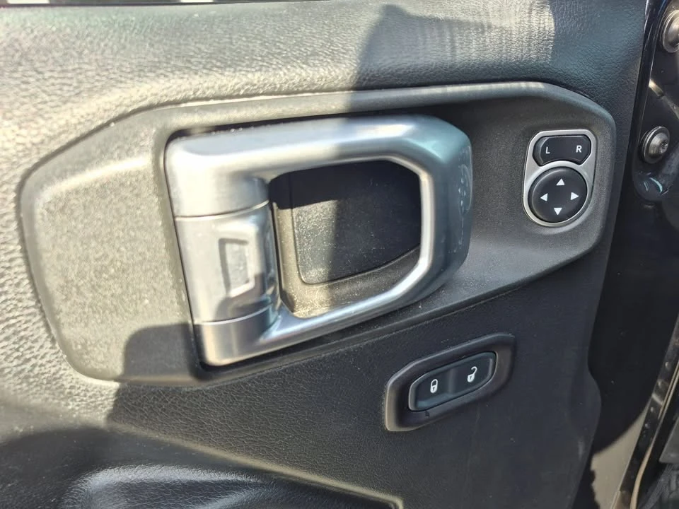 2019 Jeep JL Wrangler - Image 11 of 16