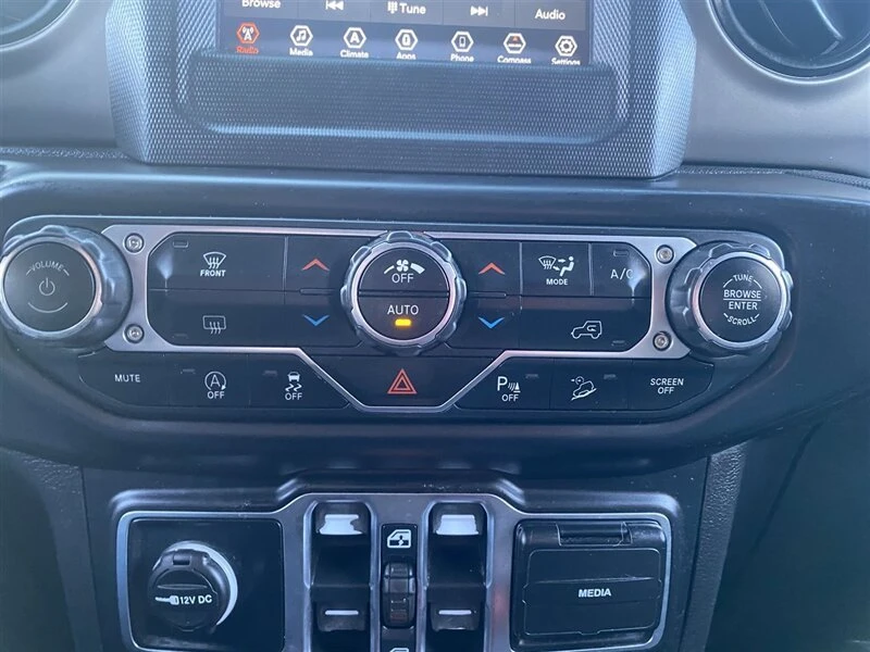 2019 Jeep JL Wrangler - Image 15 of 20