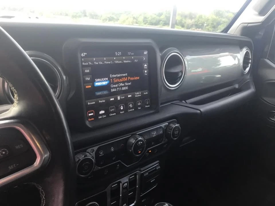 2019 Jeep JL Wrangler - Image 16 of 20