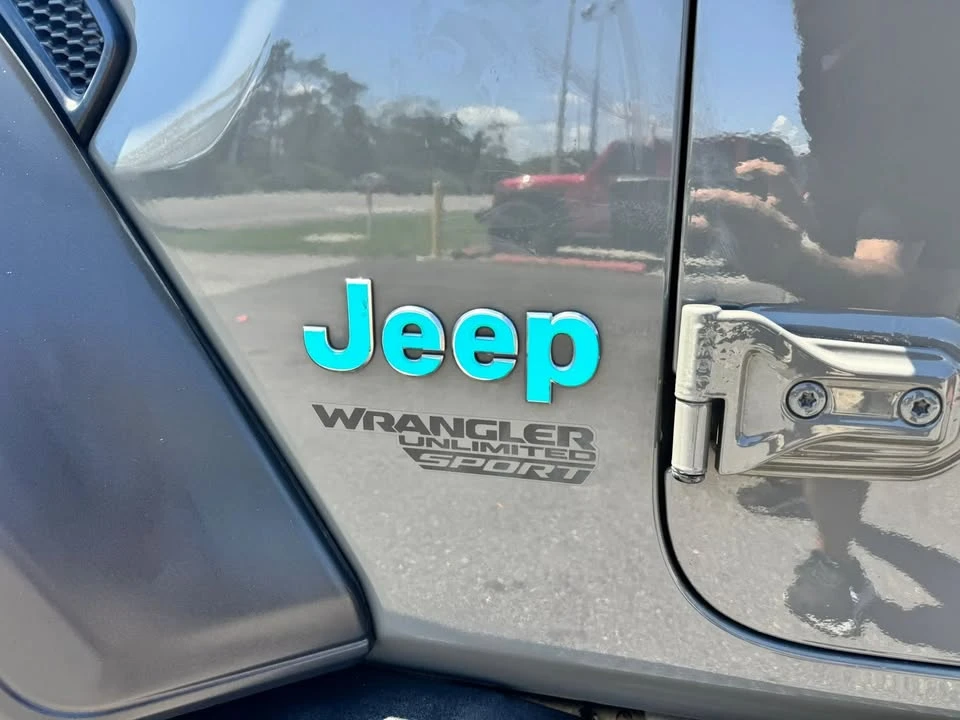 2019 Jeep JL Wrangler - Image 7 of 15