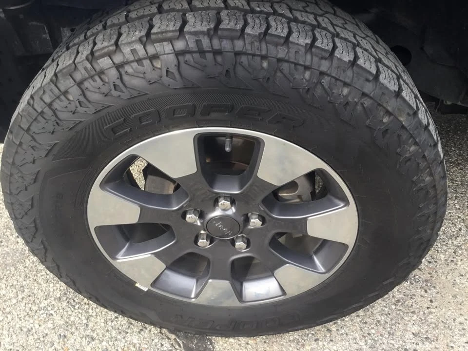 2019 Jeep JL Wrangler - Image 12 of 20