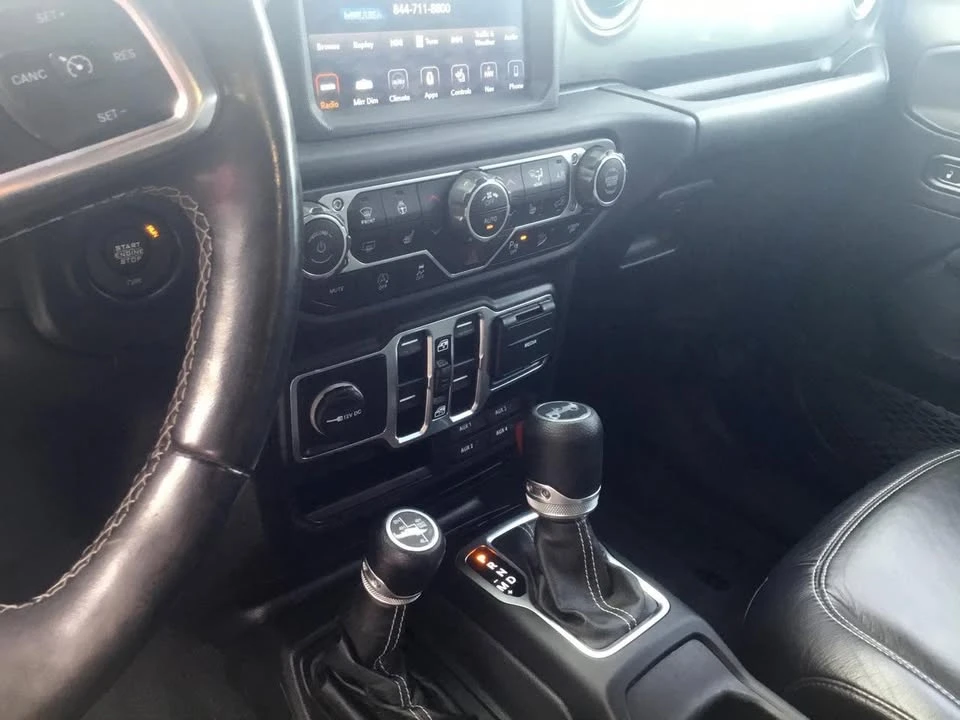 2019 Jeep JL Wrangler - Image 17 of 20