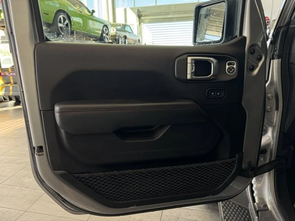 2019 Jeep JL Wrangler - Image 11 of 20