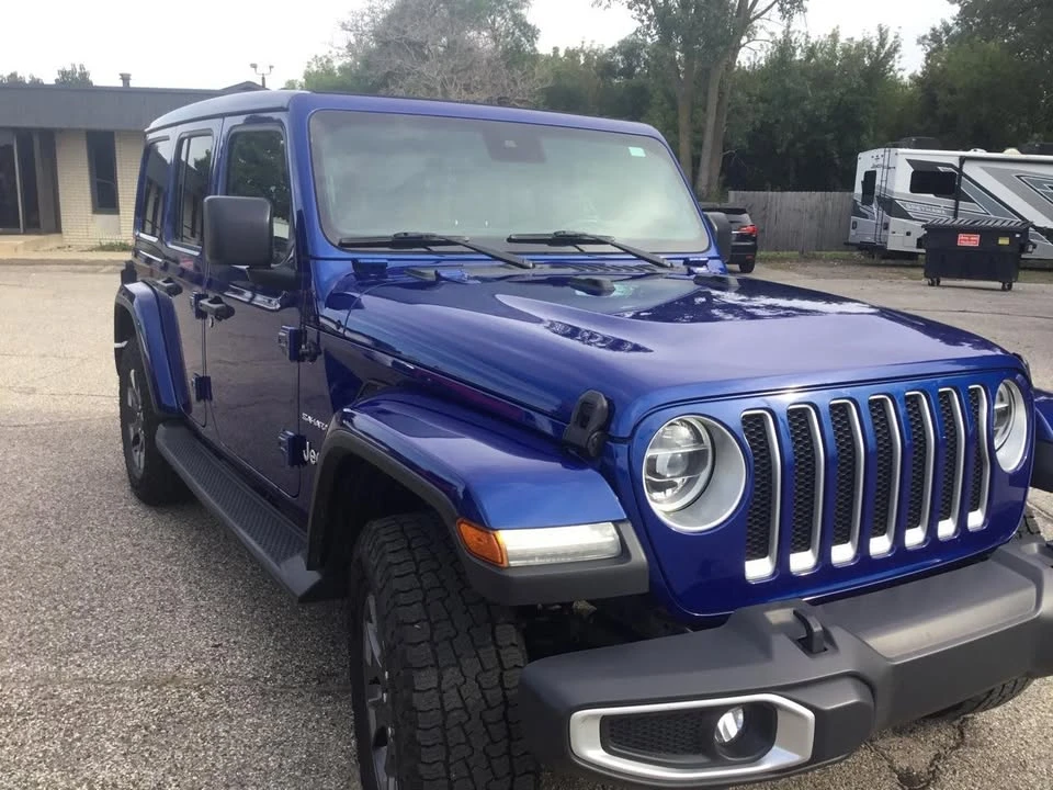 2019 Jeep JL Wrangler - Image 5 of 20