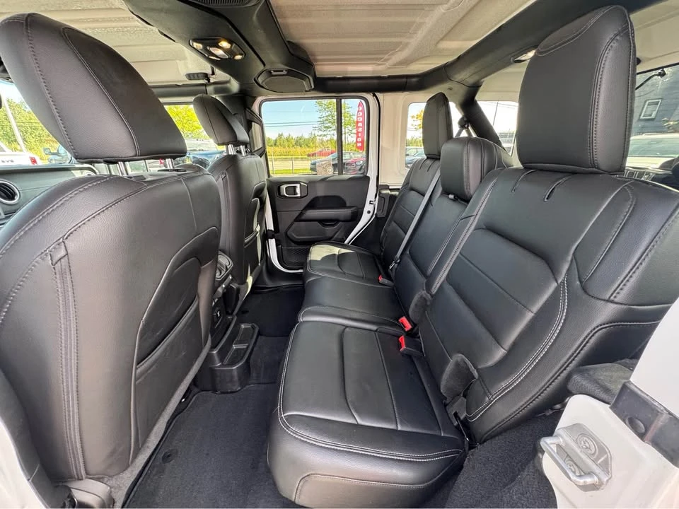 2019 Jeep JL Wrangler - Image 9 of 10
