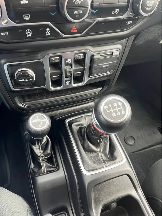 2019 Jeep JL Wrangler - Image 9 of 9