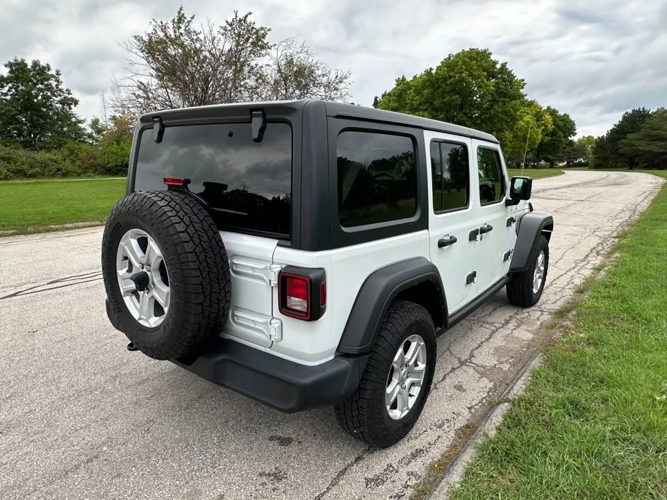 2019 Jeep JL Wrangler - Image 7 of 20