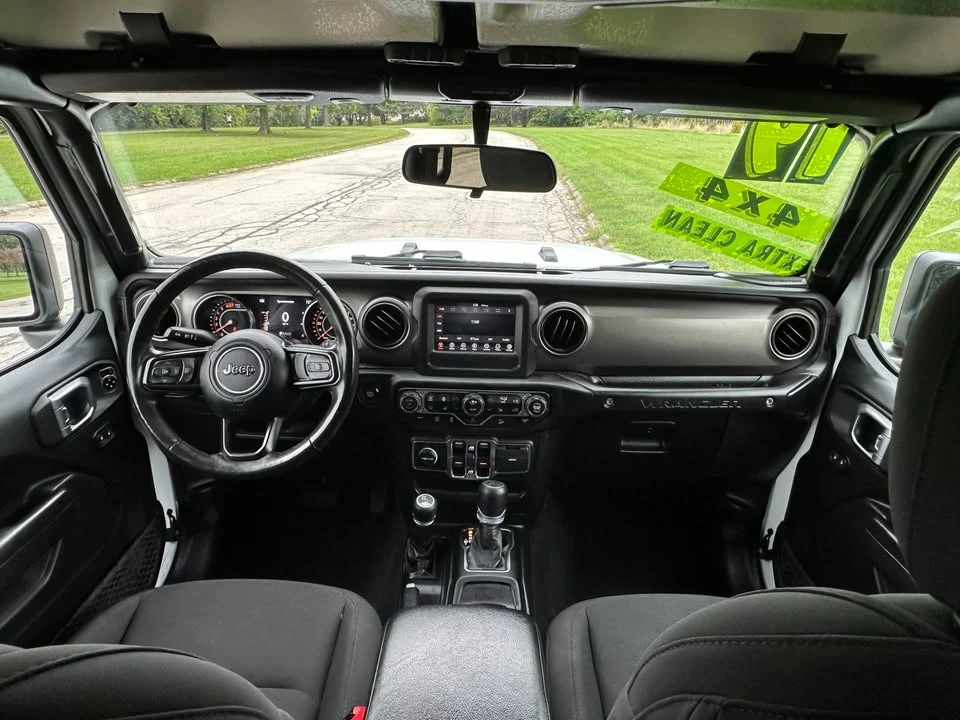 2019 Jeep JL Wrangler - Image 18 of 20