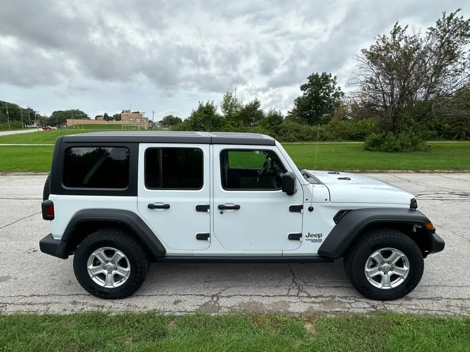 2019 Jeep JL Wrangler - Image 5 of 20