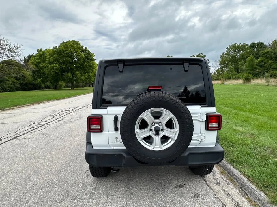 2019 Jeep JL Wrangler - Image 8 of 20