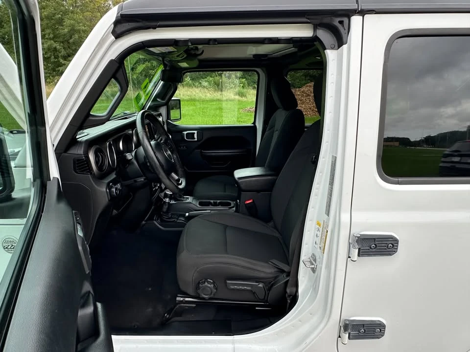 2019 Jeep JL Wrangler - Image 11 of 20