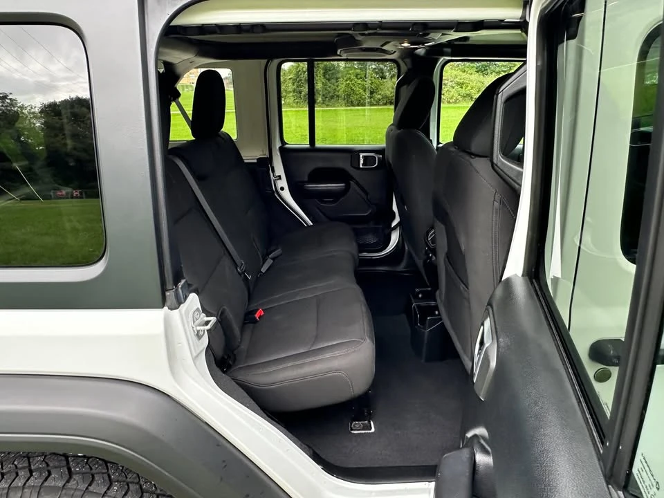 2019 Jeep JL Wrangler - Image 17 of 20