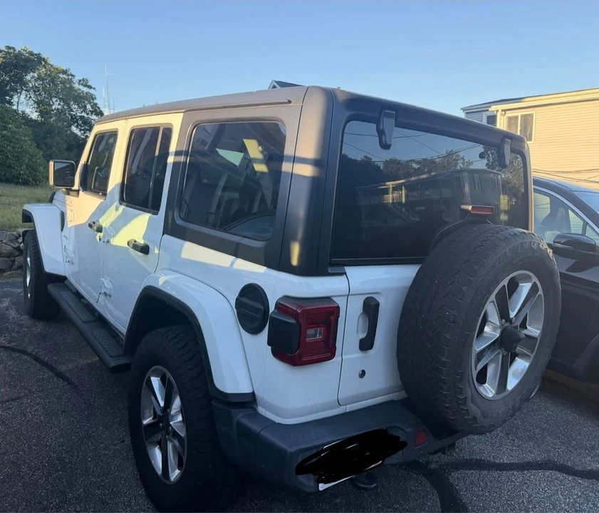 2019 Jeep JL Wrangler - Image 3 of 8