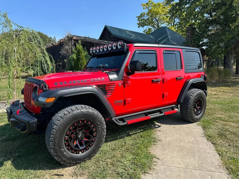 2019 Jeep JL Wrangler - Image 3 of 14