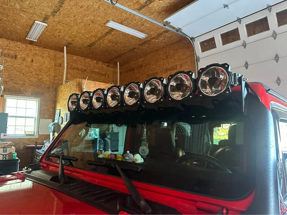 2019 Jeep JL Wrangler - Image 5 of 14