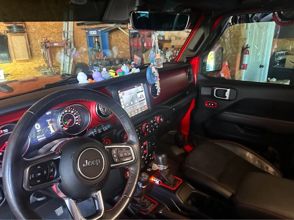 2019 Jeep JL Wrangler - Image 11 of 14