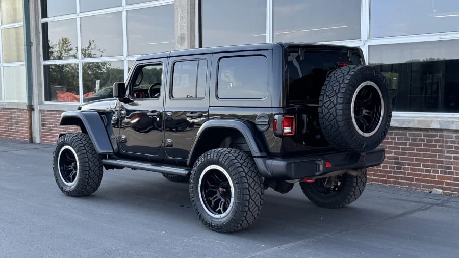 2019 Jeep JL Wrangler - Image 2 of 12