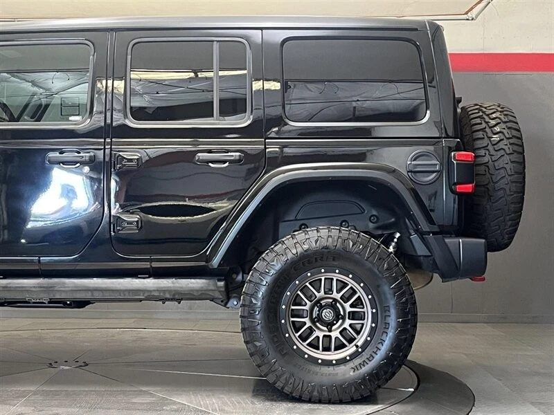 2019 Jeep JL Wrangler - Image 16 of 21