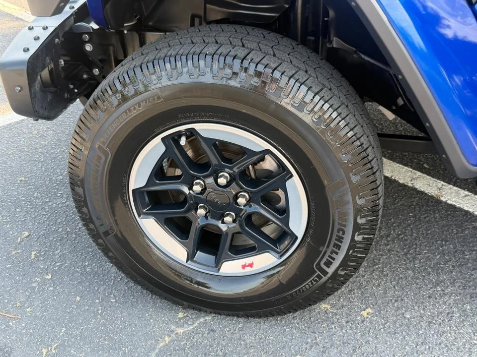 2019 Jeep JL Wrangler - Image 4 of 31