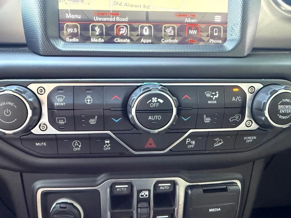 2019 Jeep JL Wrangler - Image 19 of 31