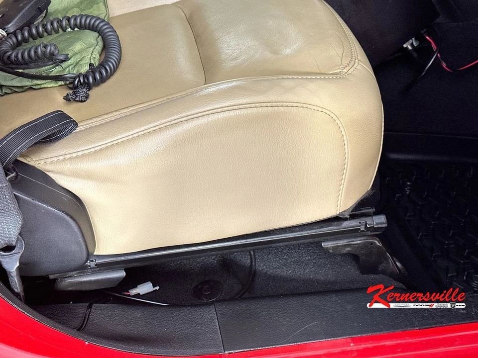 2019 Jeep JL Wrangler - Image 23 of 24