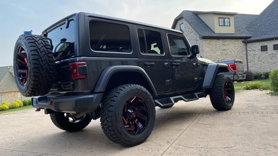 2019 Jeep JL Wrangler - Image 3 of 14