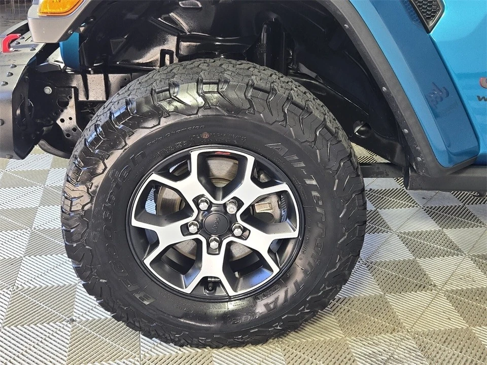 2019 Jeep JL Wrangler - Image 9 of 12