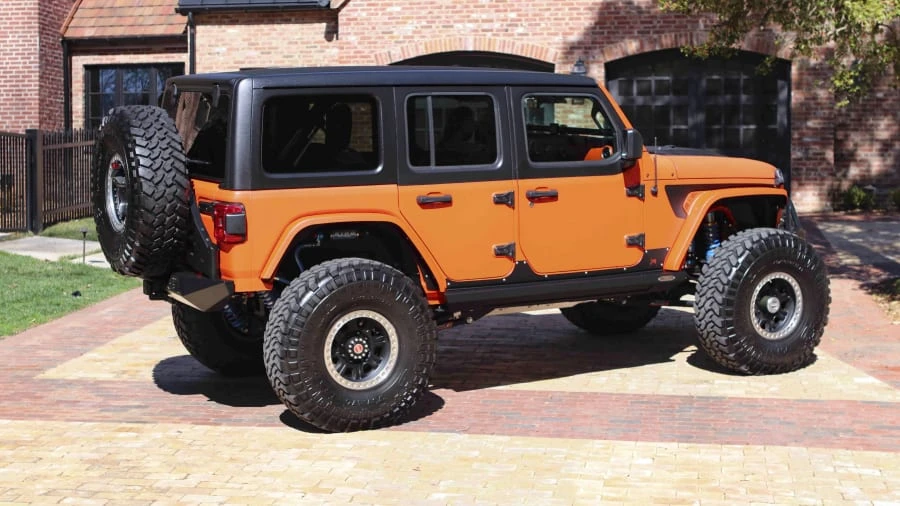 2019 Jeep JL Wrangler - Image 2 of 31