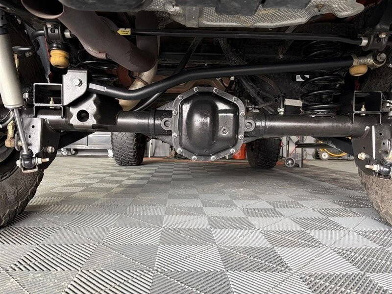 2019 Jeep JL Wrangler - Image 15 of 31
