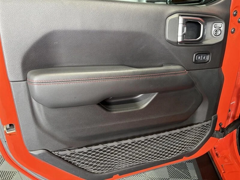 2019 Jeep JL Wrangler - Image 23 of 31