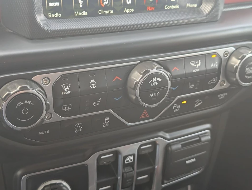 2019 Jeep JL Wrangler - Image 18 of 21