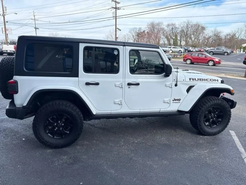 2019 Jeep JL Wrangler - Image 9 of 12