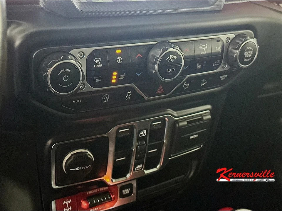 2019 Jeep JL Wrangler - Image 18 of 21