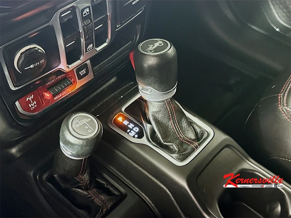 2019 Jeep JL Wrangler - Image 16 of 21