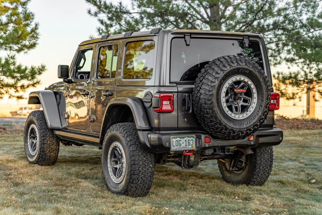 2019 Jeep JL Wrangler - Image 10 of 31