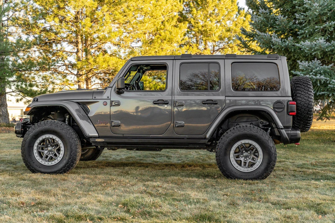 2019 Jeep JL Wrangler - Image 7 of 31