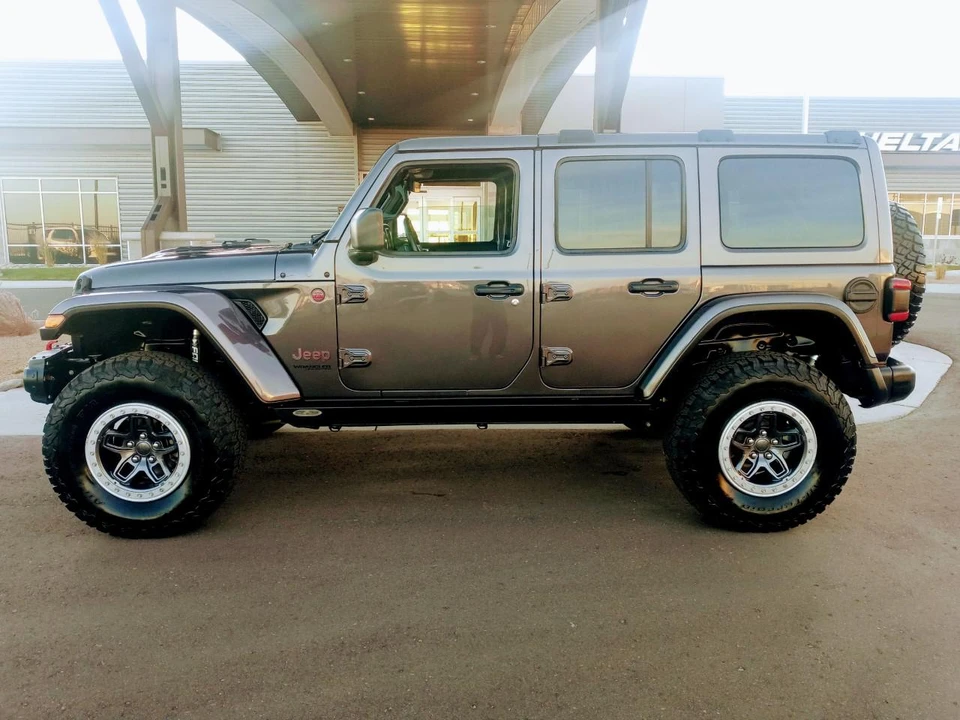 2019 Jeep JL Wrangler - Image 6 of 31