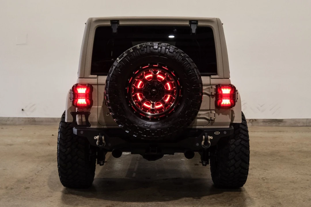 2019 Jeep JL Wrangler - Image 11 of 12