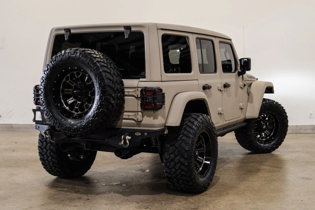 2019 Jeep JL Wrangler - Image 7 of 12