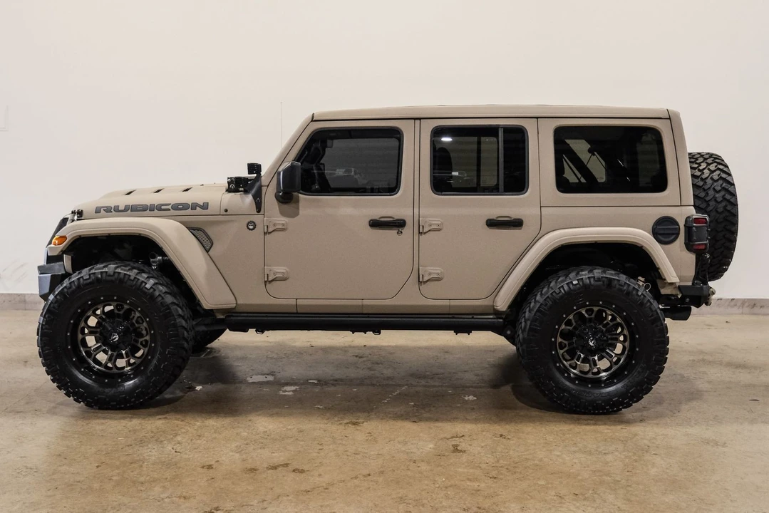 2019 Jeep JL Wrangler - Image 8 of 12
