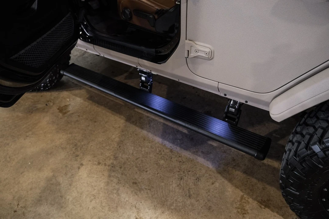 2019 Jeep JL Wrangler - Image 9 of 12