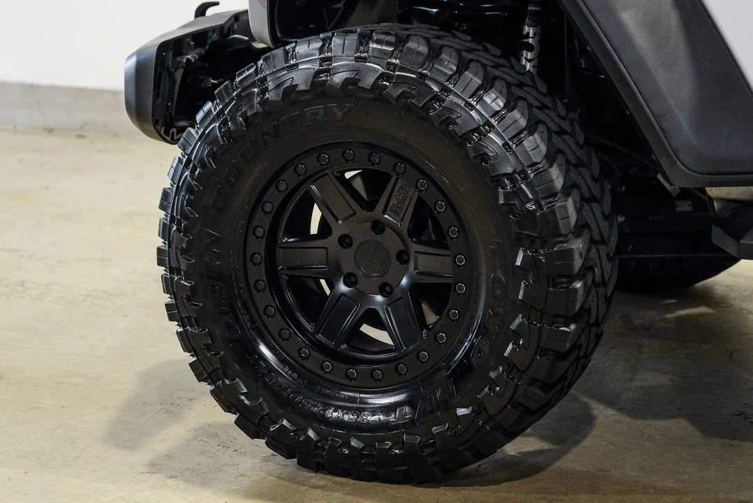 2019 Jeep JL Wrangler - Image 9 of 12