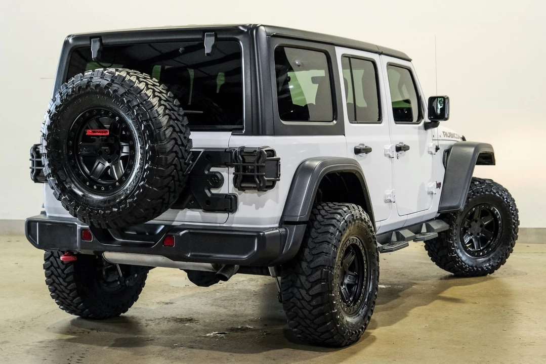 2019 Jeep JL Wrangler - Image 6 of 12
