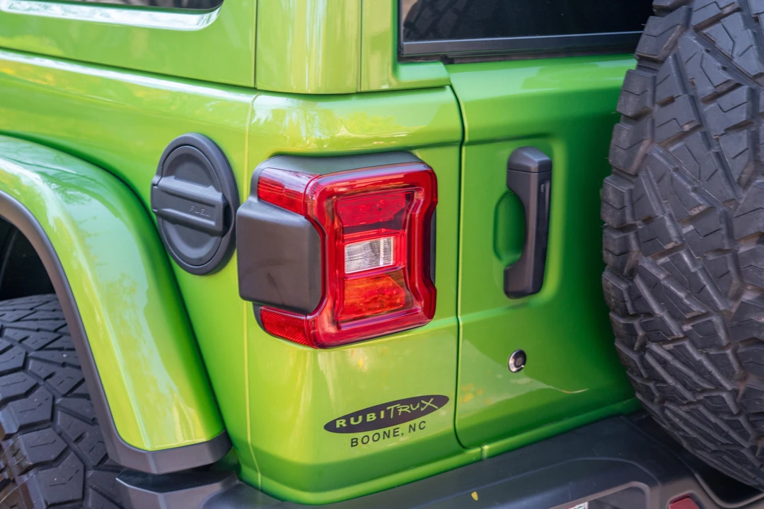 2019 Jeep JL Wrangler - Image 29 of 31