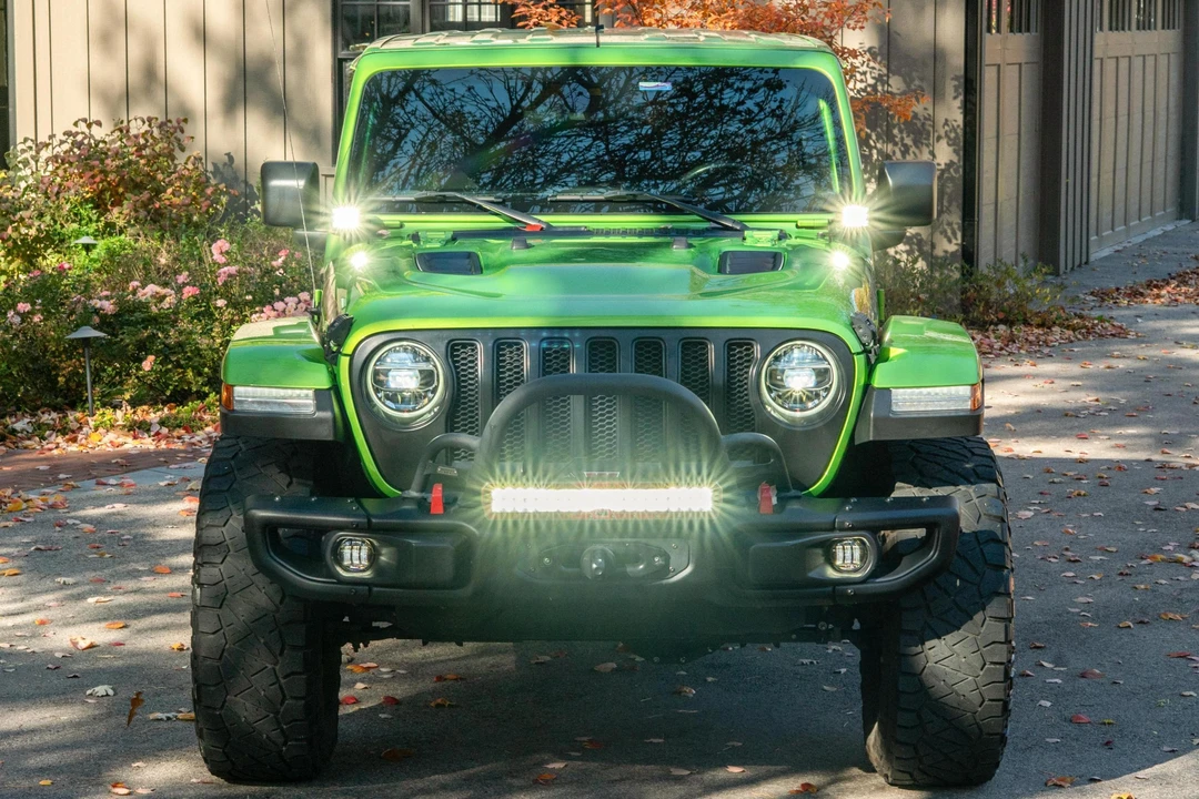 2019 Jeep JL Wrangler - Image 2 of 31