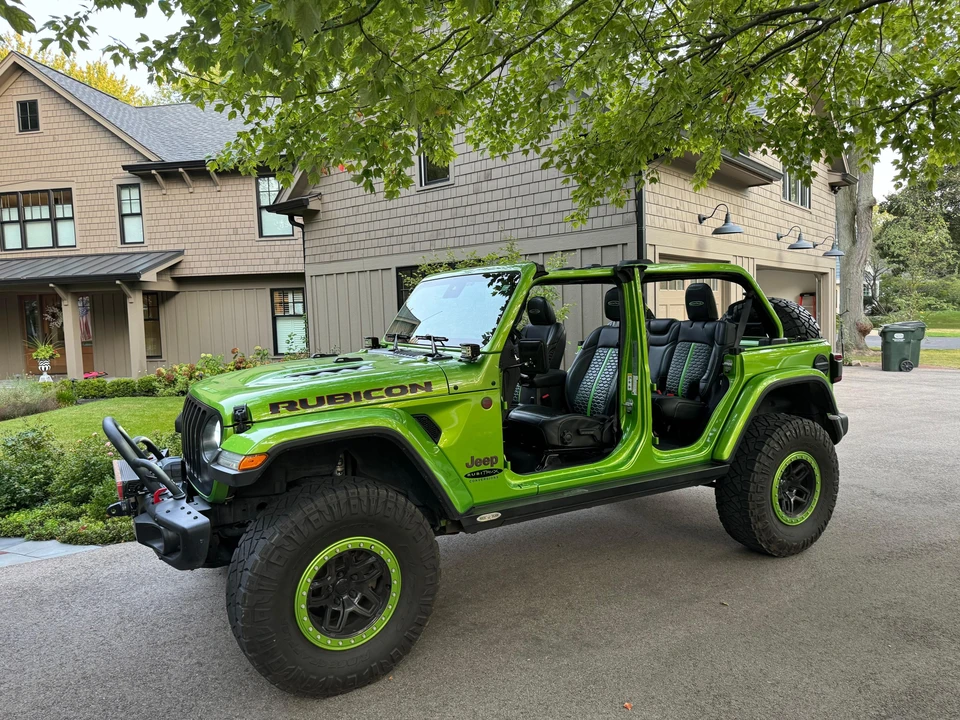 2019 Jeep JL Wrangler - Image 10 of 31
