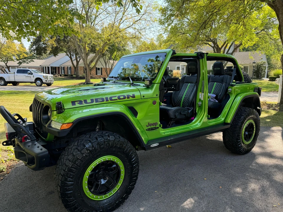 2019 Jeep JL Wrangler - Image 9 of 31