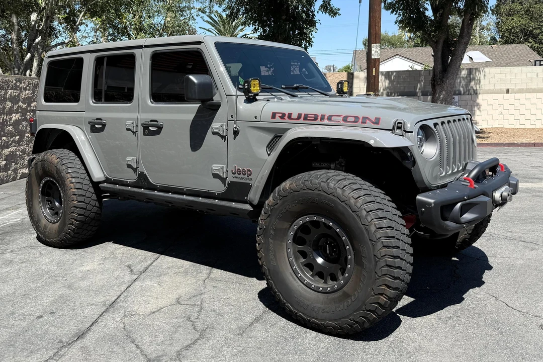 2019 Jeep JL Wrangler - Image 14 of 31