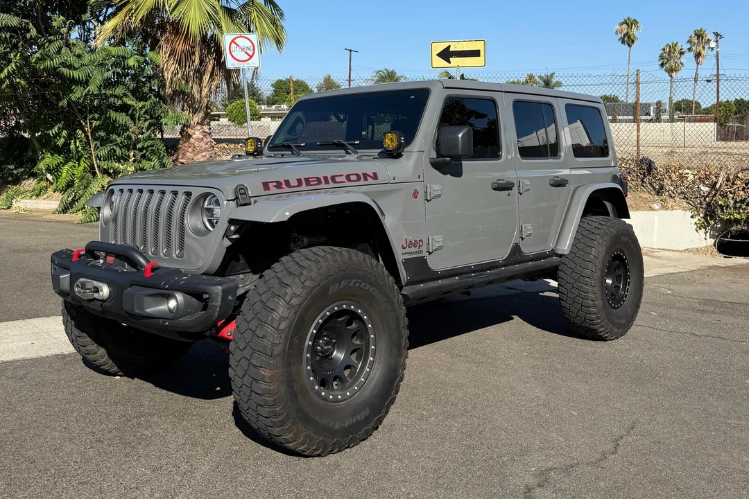2019 Jeep JL Wrangler - Image 18 of 31