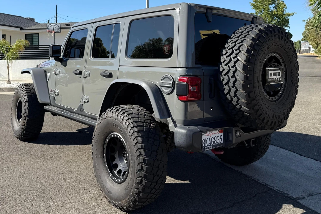 2019 Jeep JL Wrangler - Image 20 of 31